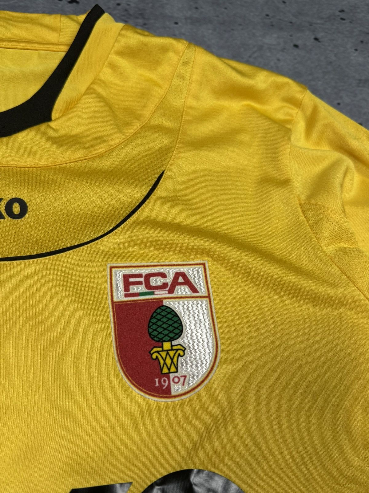 Other Augsburg Jako Werner 2010-2011 Match worn Football Jersey Size US M / EU 48-50 / 2 - 5 Thumbnail