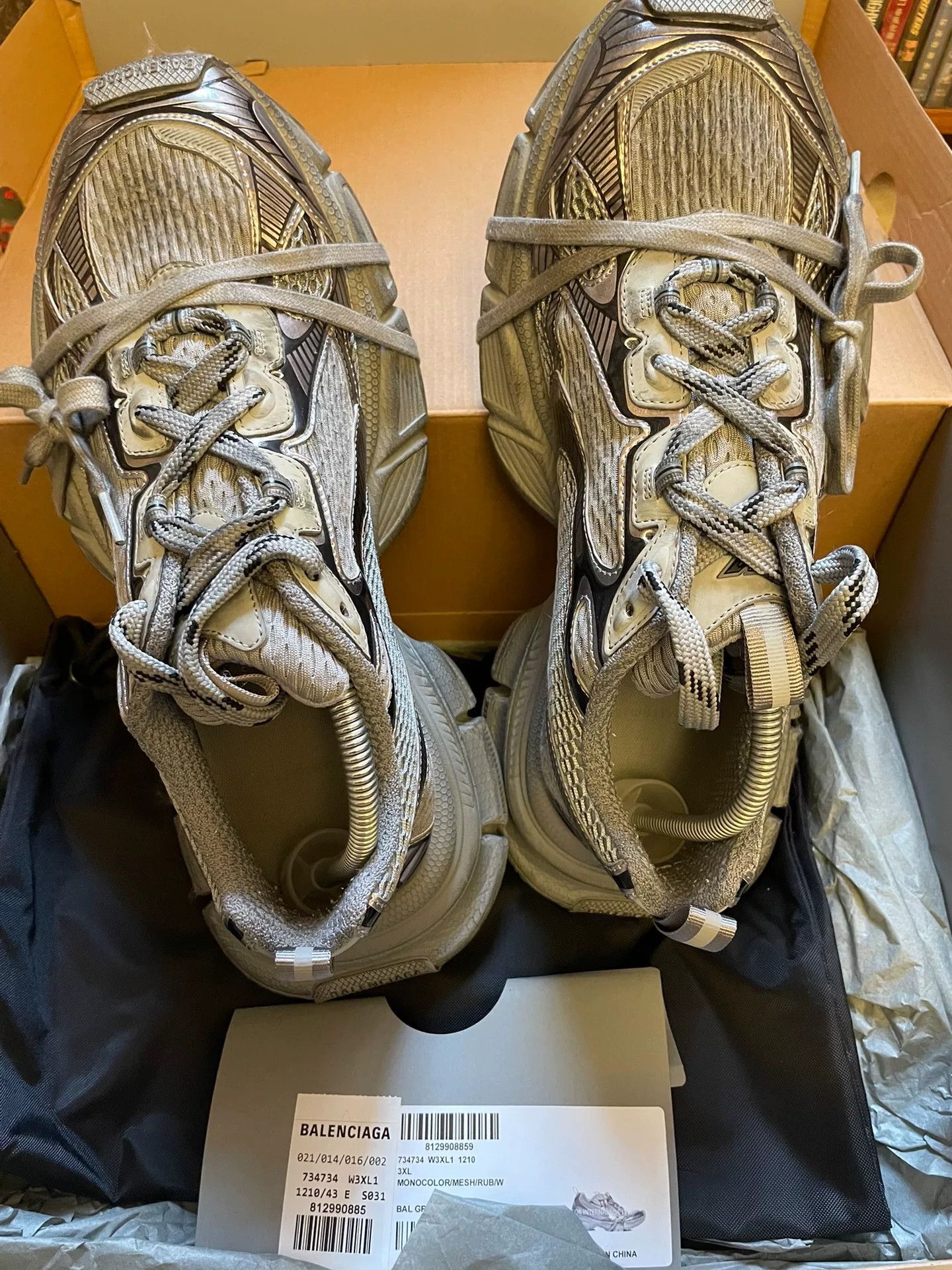 Balenciaga Balenciaga Size 43 Authentic Shoes Size US 10 / EU 43 - 1 Thumbnail