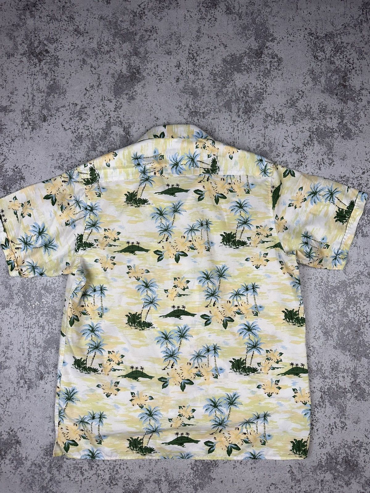 Vintage Hawaiian Shirt Yellow Island Print Size US L / EU 52-54 / 3 - 2 Thumbnail