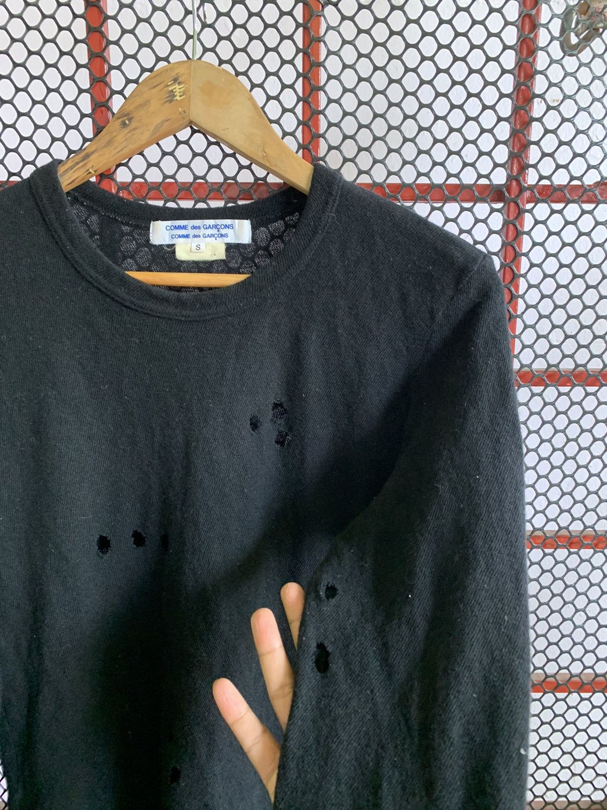 Comme des Garcons SHIRT 💥Final💥Rei Kawakubo Comme Des Garcons Distressed Wool Shirt Size S / US 4 / IT 40 - 5 Thumbnail