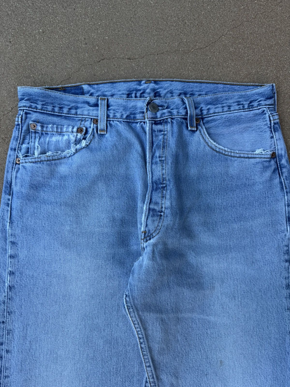 Levi's Vintage 90s Levi’s 501xx Buttonfly Straight Leg Jeans 33x29 Size US 33 - 4 Thumbnail