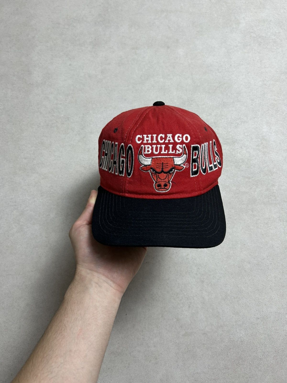 NBA × Vintage Rare Vintage Chicago Bulls Hat Size ONE SIZE - 1 Thumbnail