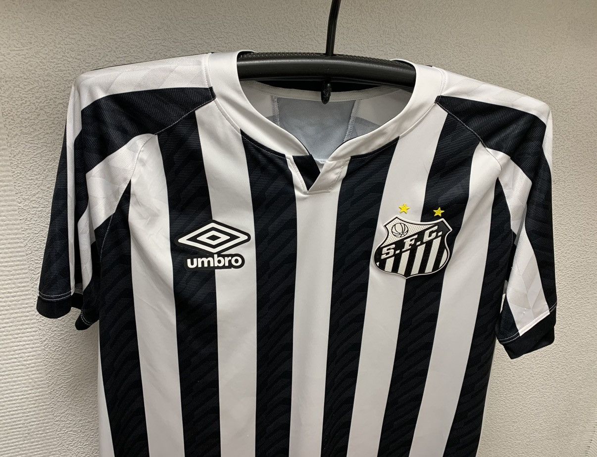 Umbro Santos soccer jersey Brasil Brazil L size umbro Size US L / EU 52-54 / 3 - 3 Thumbnail