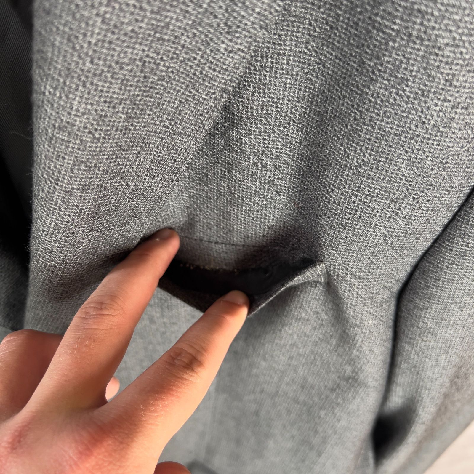 Hugo Boss Hugo Boss Men's Blazer Size US 38R Gray Cupro Long Sleeve` Size 38R - 13 Thumbnail