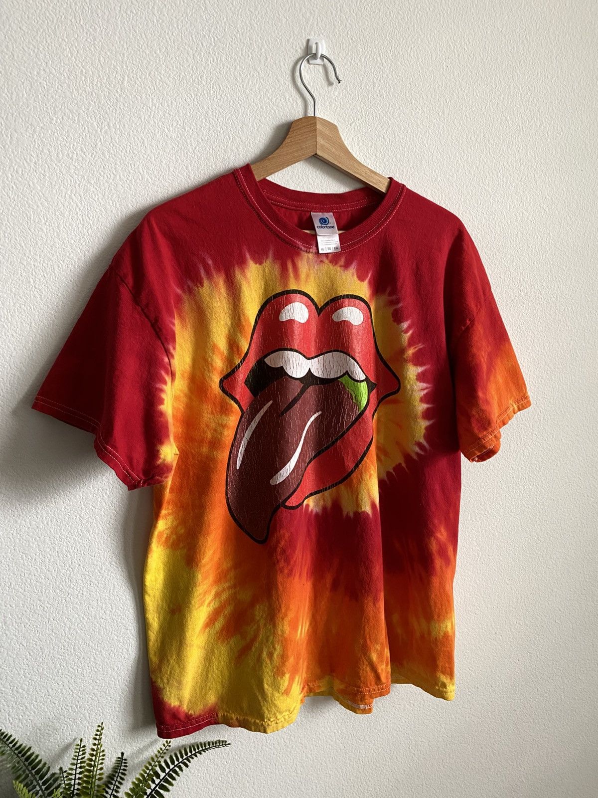 Band Tees Y2K Rolling Stones Tie Dye Band Tee Size US XL / EU 56 / 4 - 2 Thumbnail