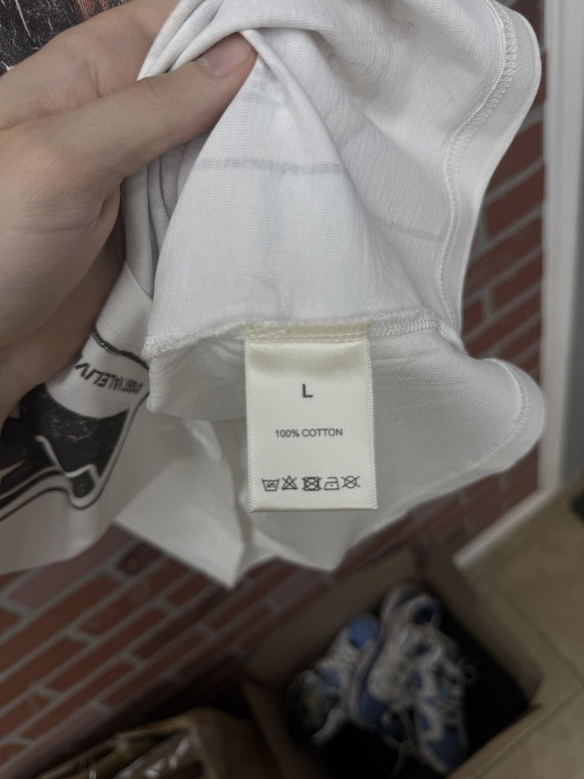 Vale Valley White Summer Tee Men’s Size L (NEW) Size US L / EU 52-54 / 3 - 8 Thumbnail