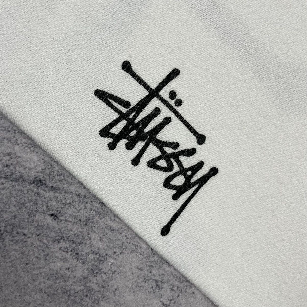 Stussy Vintage Stussy Y2K graffiti script logo T shirt 00’s Size US M / EU 48-50 / 2 - 14 Thumbnail