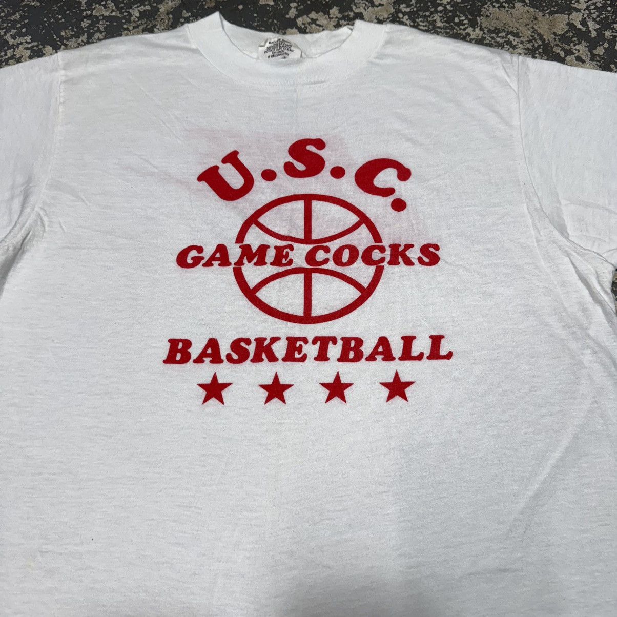 Nike True Vintage USC Game Cocks Basketball Nike Promo 70s Tshirt Size US L / EU 52-54 / 3 - 3 Thumbnail