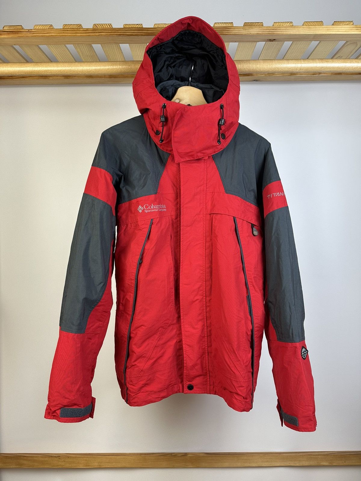 Columbia × Vintage Vintage Columbia Titanium Zipper Ups Rain Jacket Size US S / EU 44-46 / 1 - 1 Thumbnail