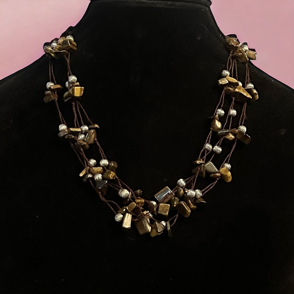 Other × Vintage Vintage Avon multi strand Tigers eye chip bead necklace Size ONE SIZE - 1 Thumbnail