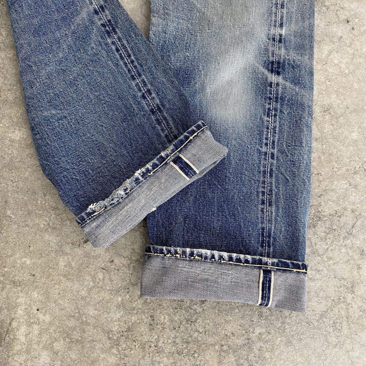 Denime Vintage 90’s Denime Faded Blue Distressed Selvedge Jeans Size US 29 - 2 Thumbnail