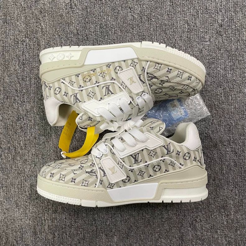 Louis Vuitton Louis Vuitton Trainer23 Low-Top Sneakers - dmc Size US 5 / EU 37 - 1 Thumbnail