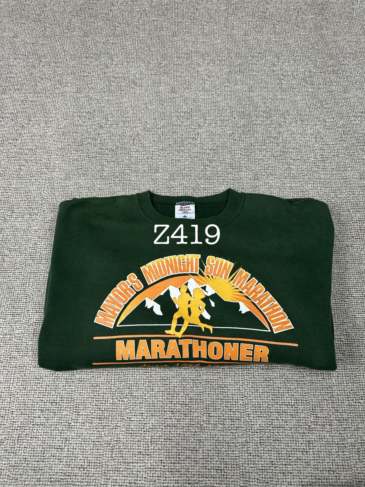 Vintage Vintage 90s Midnight Marathon Crewneck Z419 Size US L / EU 52-54 / 3 - 11 Thumbnail