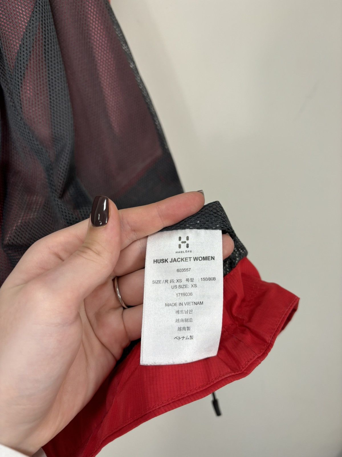 Haglofs Haglofs Women’s Red Outdoor Full Zip Windbreaker Husk Jacket Size XS / US 0-2 / IT 36-38 - 19 Thumbnail
