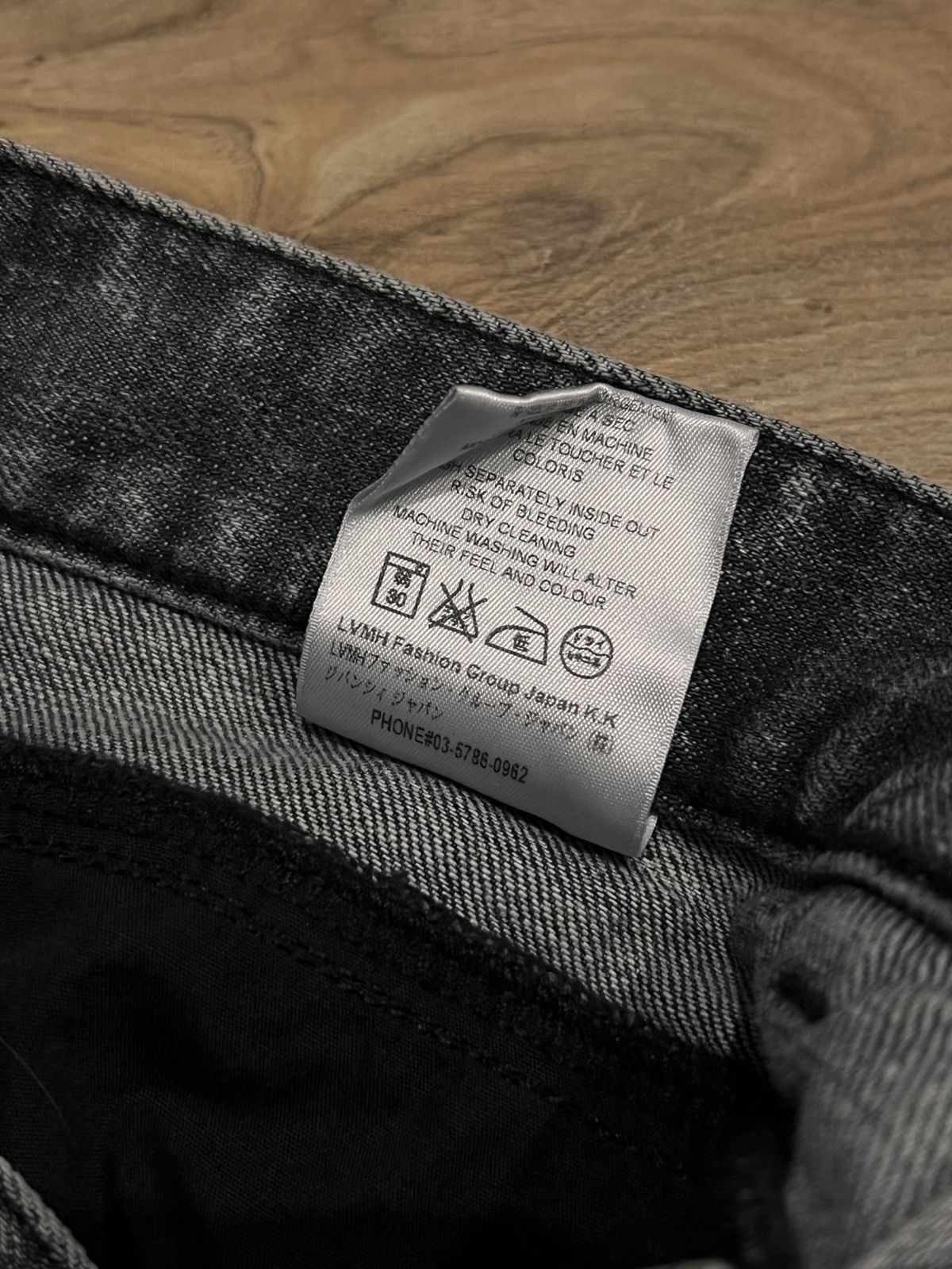 Givenchy Givenchy Jeans Lightning Rare Stone Wash Denim Size US 33 - 8 Thumbnail