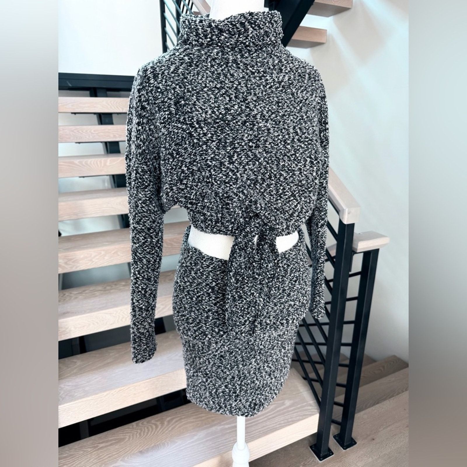 Other New Y2K Cozy and Stylish Black and White Knit Skirt size S Size S / US 4 / IT 40 - 2 Thumbnail