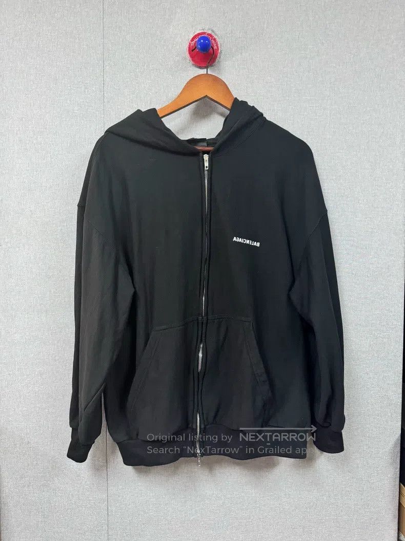 Balenciaga Balenciaga Letter logo zip-up jacket Size US S / EU 44-46 / 1 - 1 Thumbnail