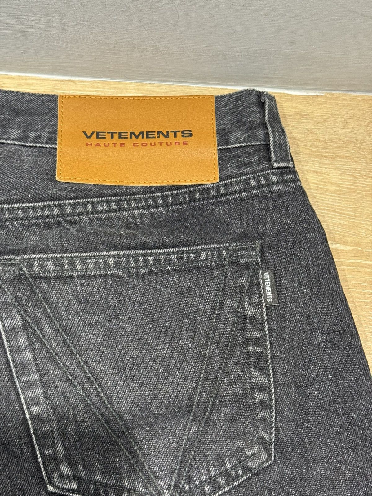 Vetements Vetements Whide-Leg denim shorts Size US 42 / EU 58 - 8 Thumbnail