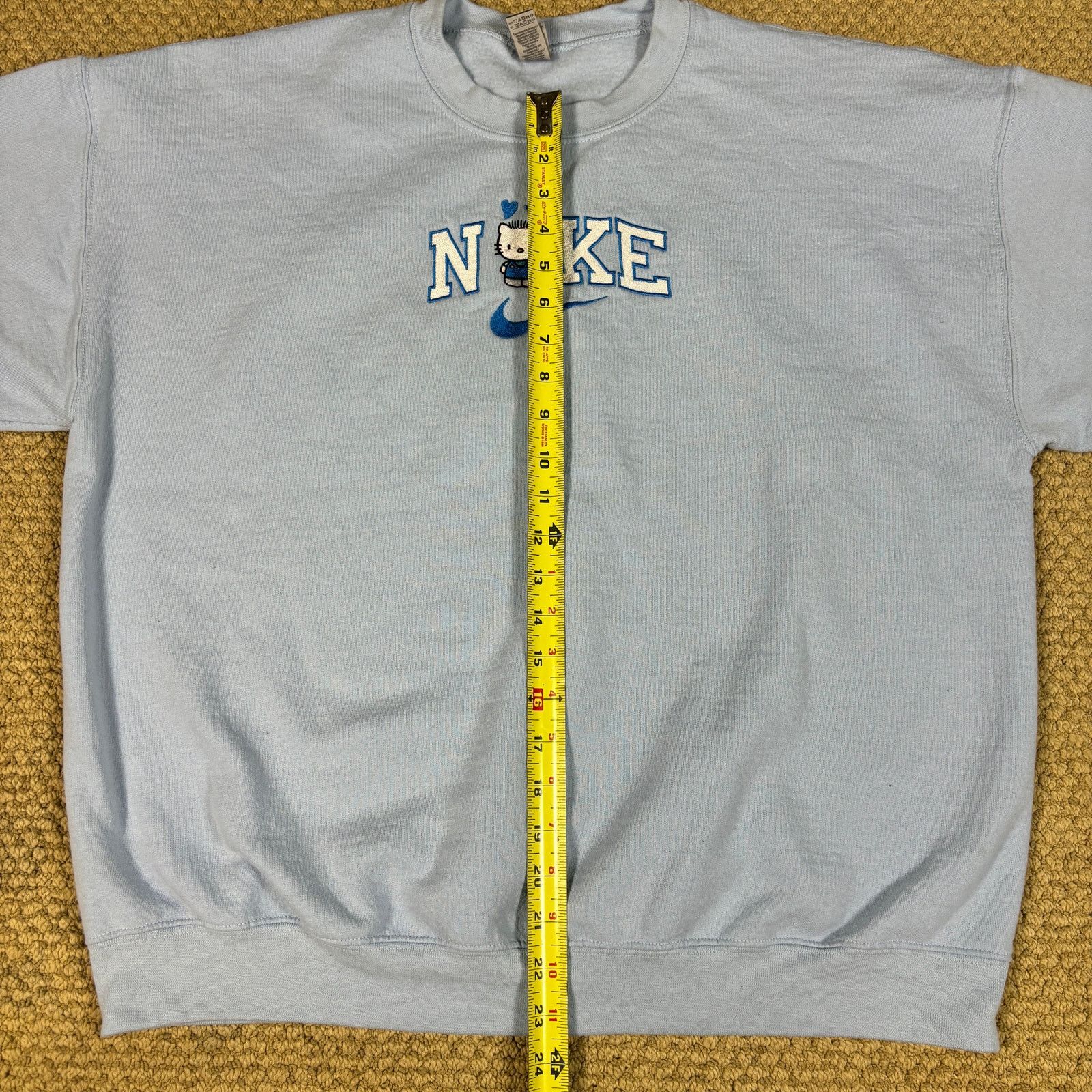Nike y2k style Nike hello kitty embroidered logo crewneck XL Size XL / US 12-14 / IT 48-50 - 6 Thumbnail