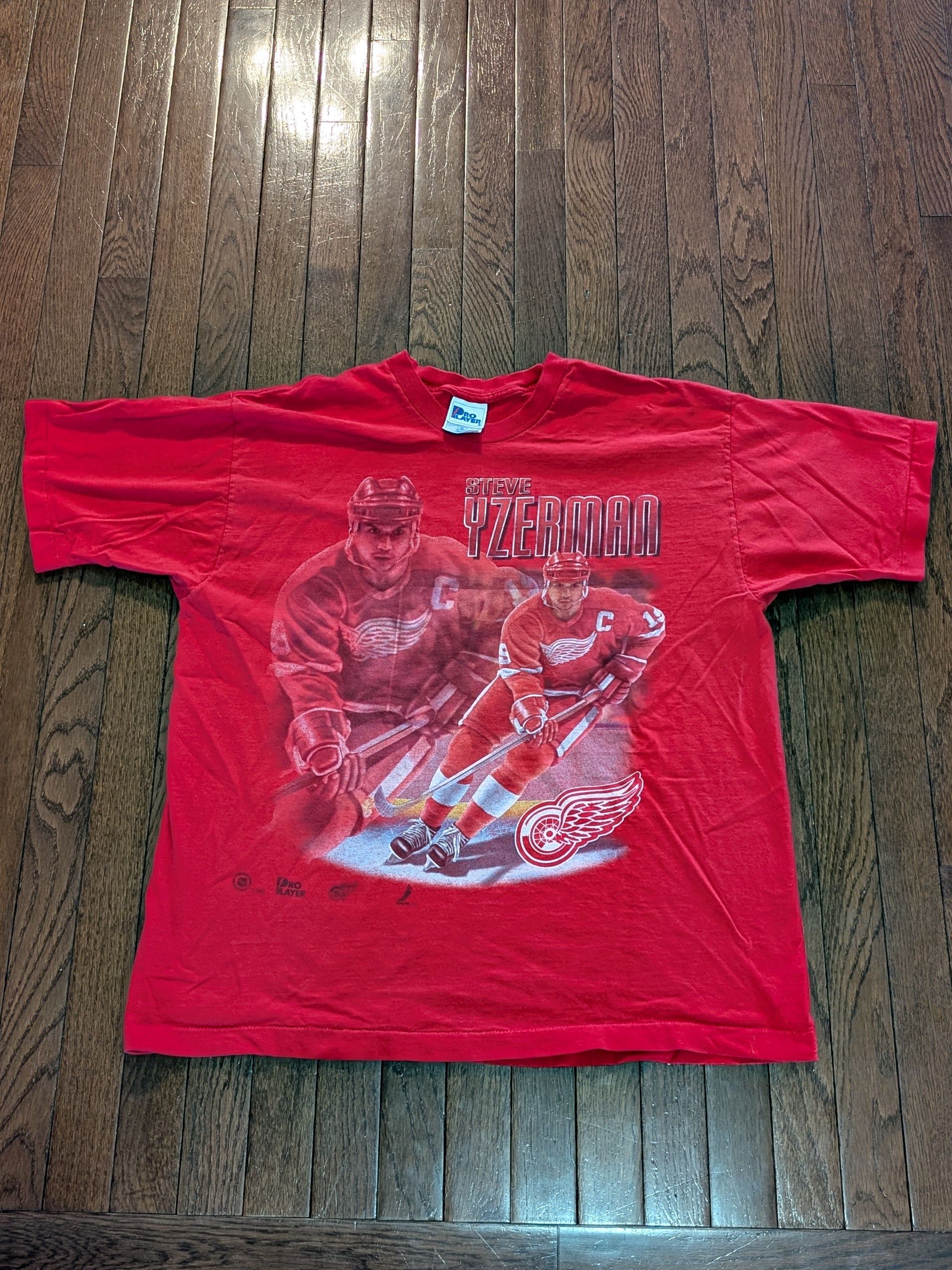 Pro Player Steve Yzerman Detroit Redwings Pro Player T-Shirt Size XL Size US XL / EU 56 / 4 - 1 Thumbnail