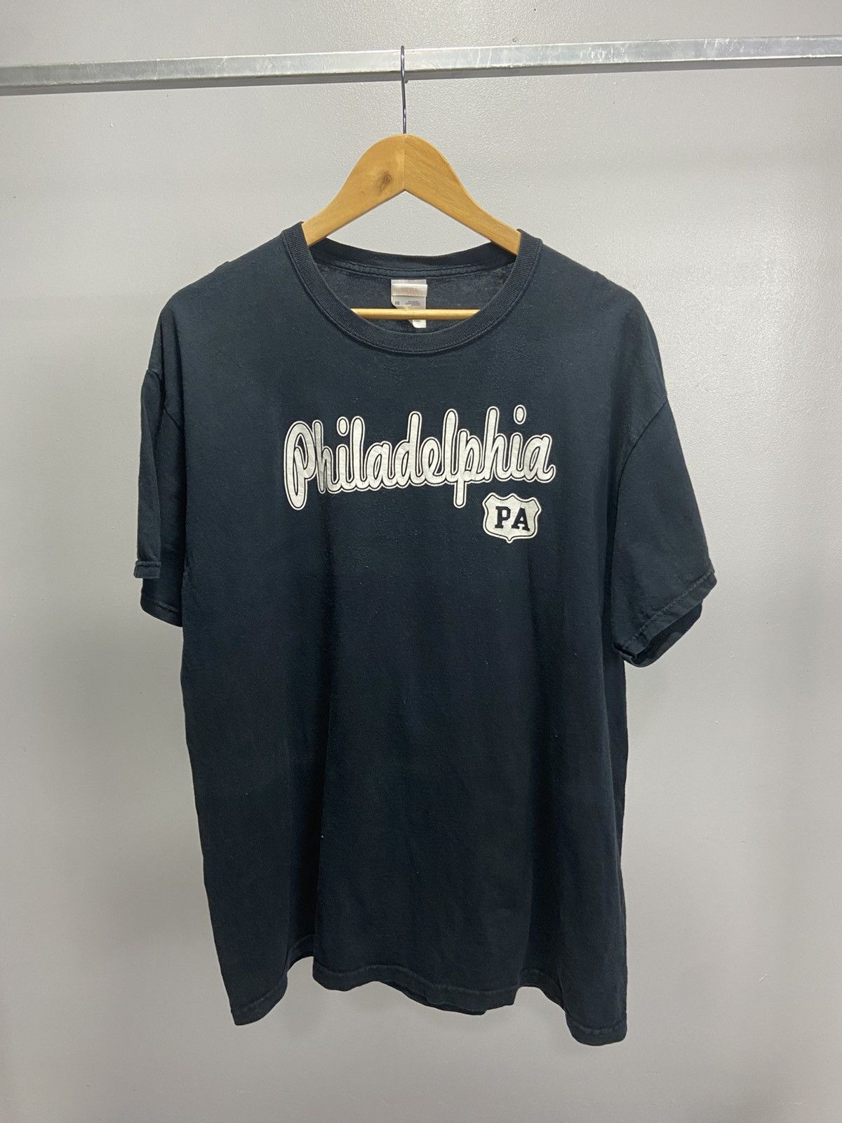 Fruit Of The Loom × Vintage Vintage Philadelphia tee Size US L / EU 52-54 / 3 - 1 Thumbnail