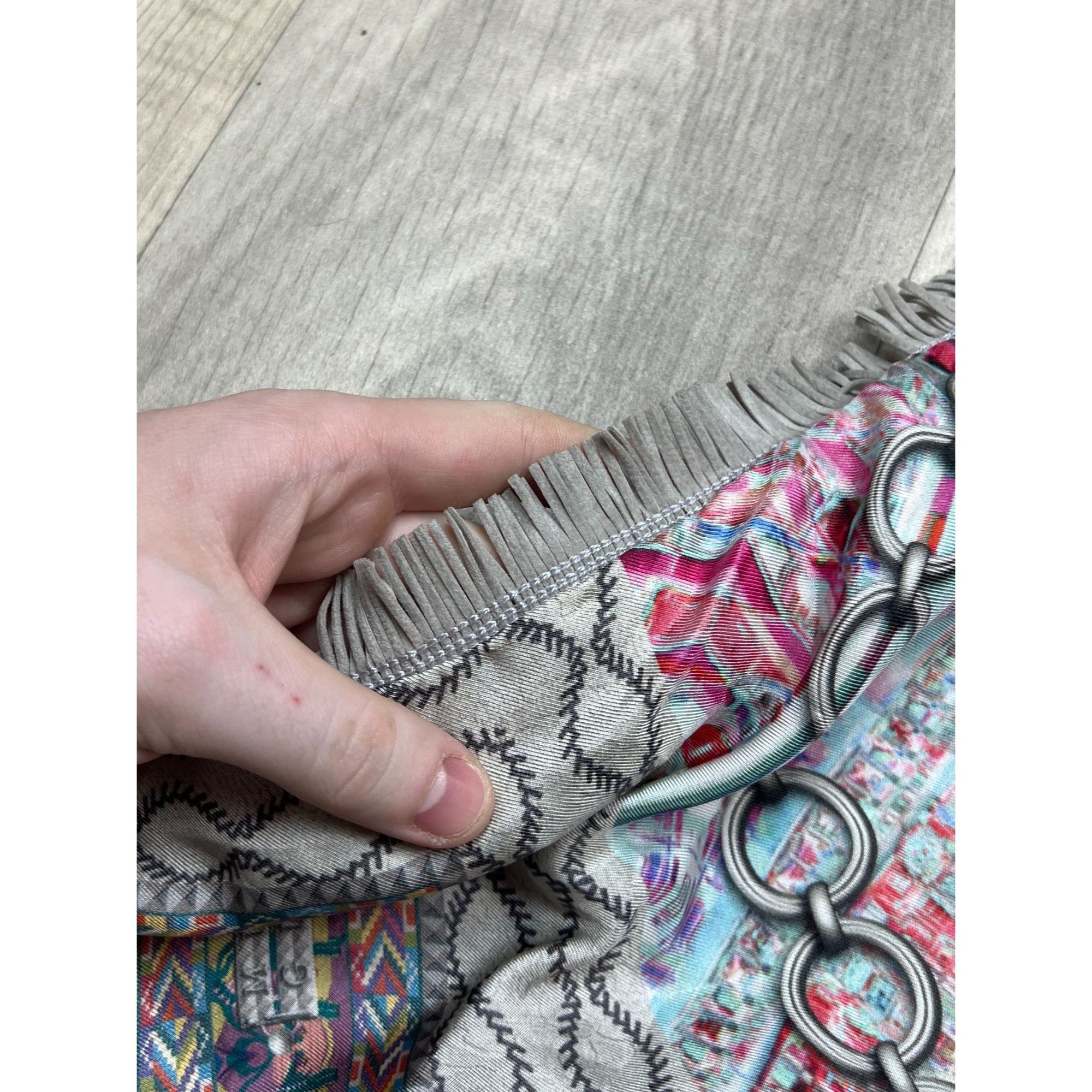 Designer Mucho Gusto! Abstract Pattern Silk Fringed Scarf (Y0149) Size ONE SIZE - 5 Thumbnail