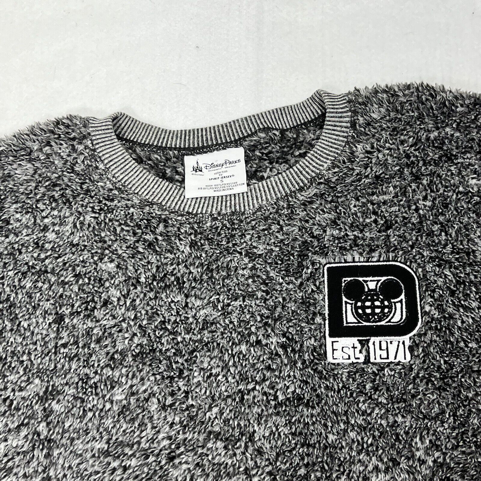 Disney Disney Parks Spirit Jersey Oversized Fuzzy Sherpa Sweater Size M / US 6-8 / IT 42-44 - 3 Thumbnail