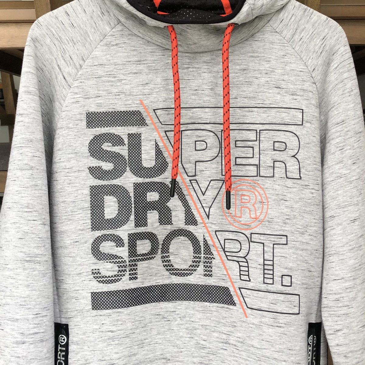 Superdry SUPERDRY SPORT Core Gym Tech Stretch Overhead Fit Hoodie Size US M / EU 48-50 / 2 - 3 Thumbnail