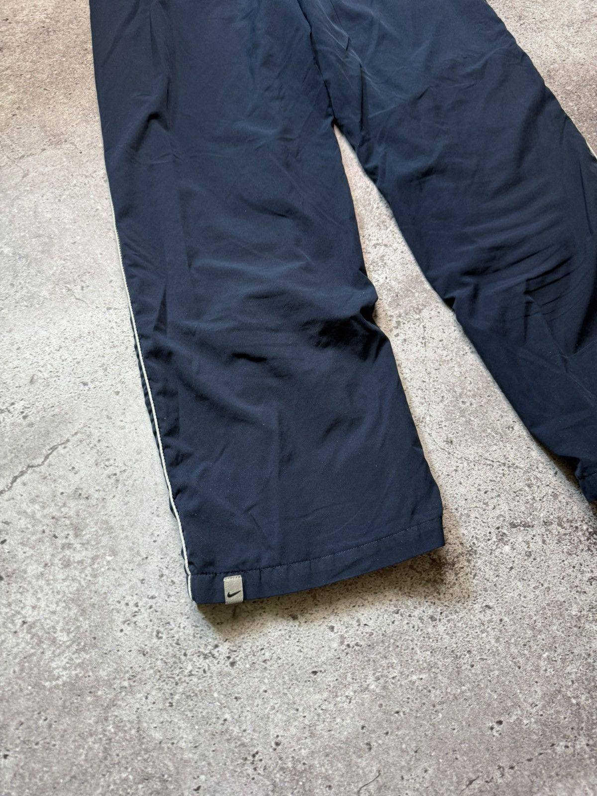 Nike × Vintage Vintage Nike Nylon Sweatpants 90s Y2K Size US 33 - 5 Thumbnail