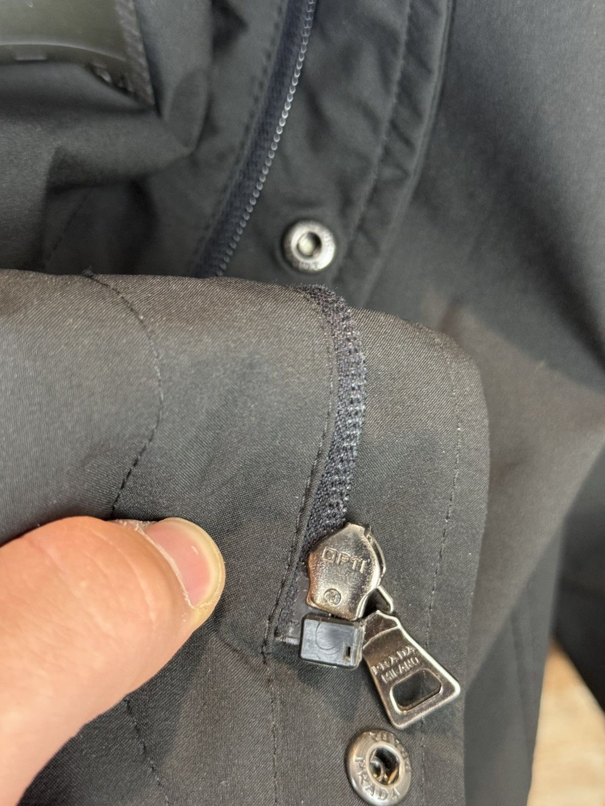 Prada Trench coach cloaks Prada jacket prada Art Sgv850 gore tex Size US L / EU 52-54 / 3 - 16 Thumbnail