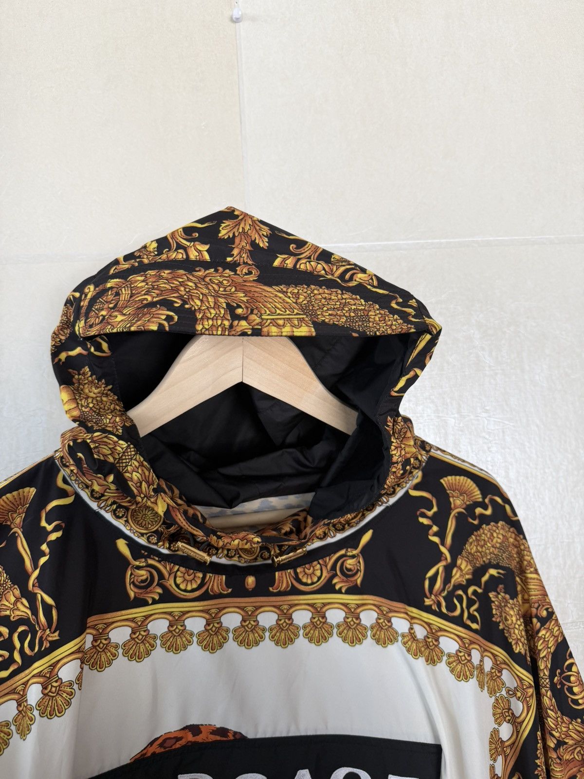 Versace Versace FW 2018 Leopard Baroque Print Hoodie Size US L / EU 52-54 / 3 - 8 Thumbnail