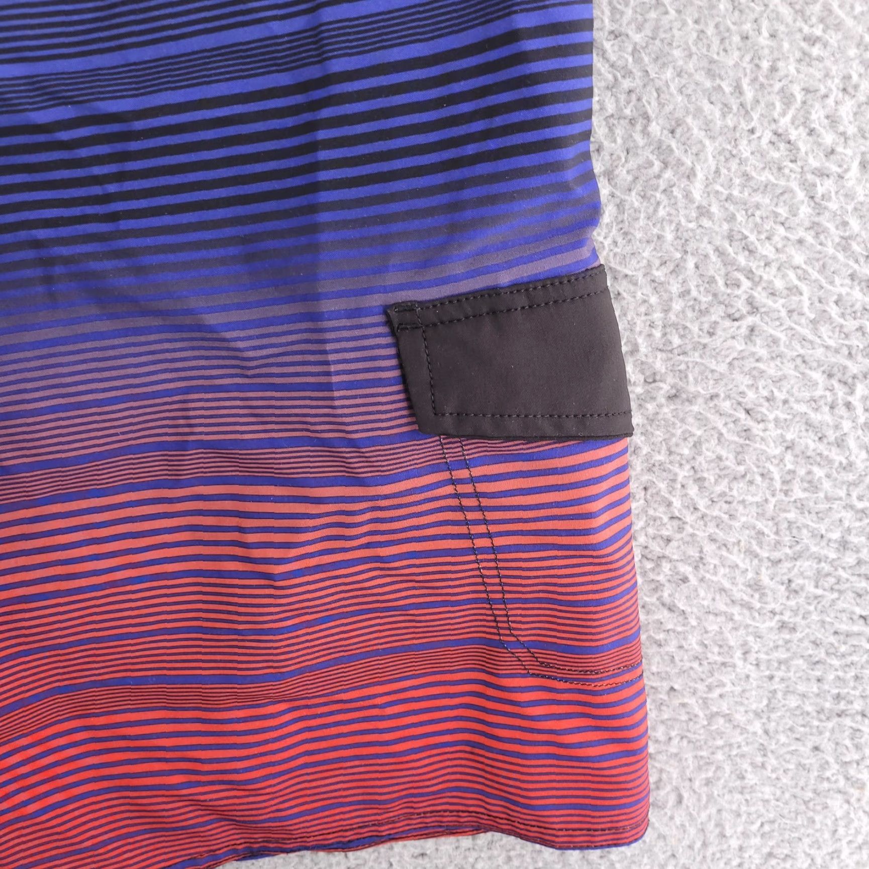 Hang Ten Hang Ten Boardshorts Mens 32 Striped Blue Red Trunks Bathing Suit Bottoms Swim Bottom Style: Trunks Size US 32 / EU 48 - 5 Thumbnail