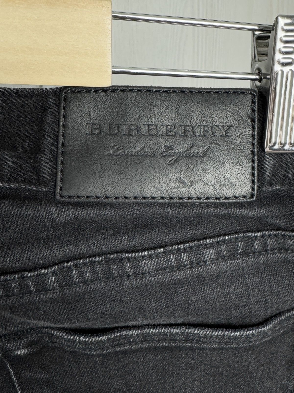 Burberry Burberry London England Skinny Fit grey stretchy denim jeans Size US 31 - 9 Thumbnail