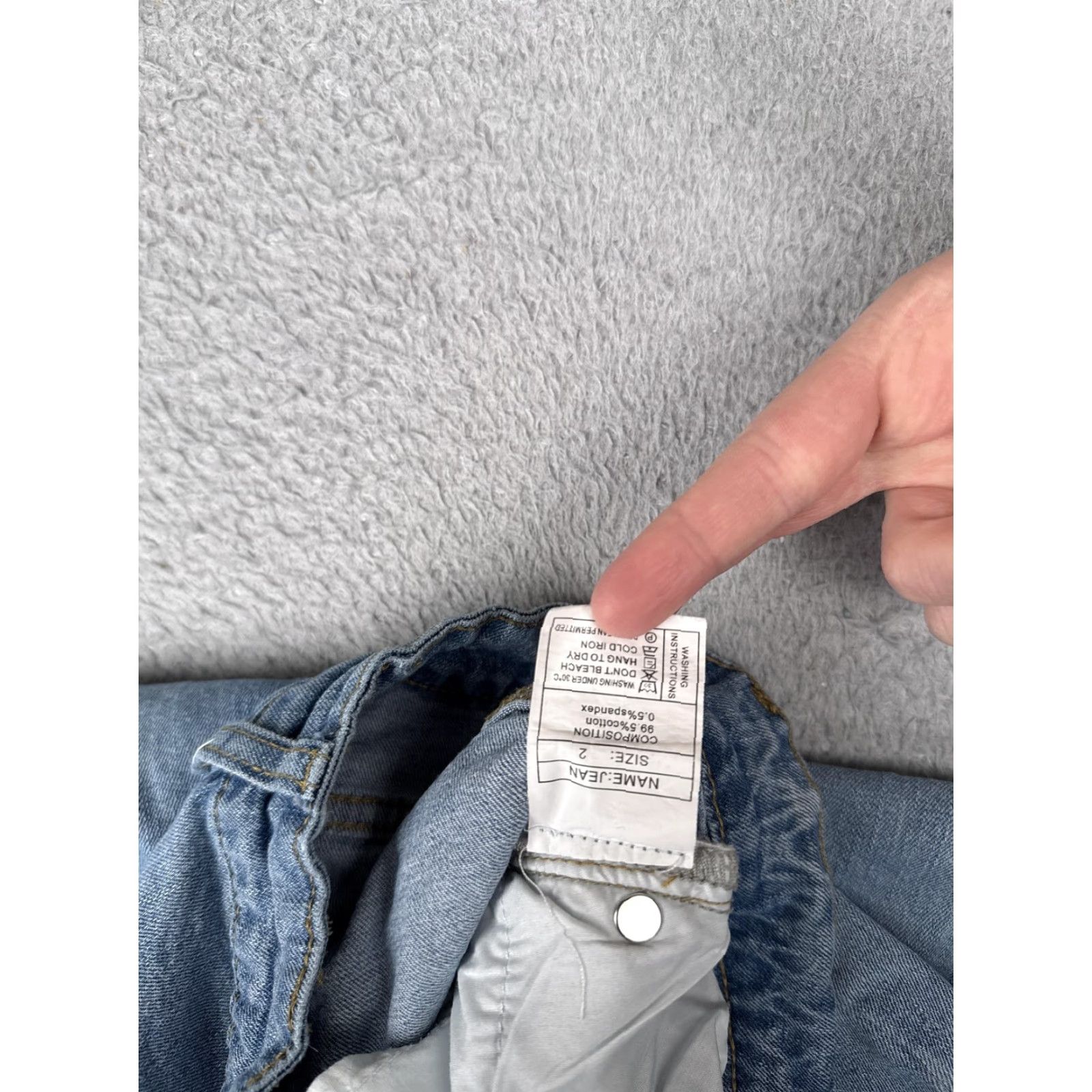 Vintage Jeans 2 Blue Light Wash High Rise Straight Wide Leg Denim Stretch 24x29 90s Womens Size 26" / US 2 / IT 38 - 6 Thumbnail