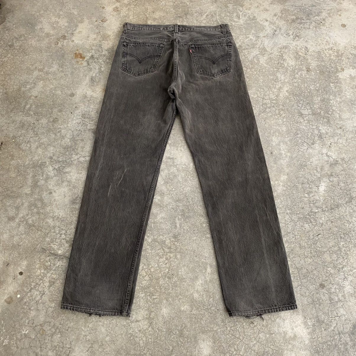 Levi's Size 35x32 Vintage 1995 Levis 501 Faded Black Denim Jeans Size US 35 - 8 Thumbnail