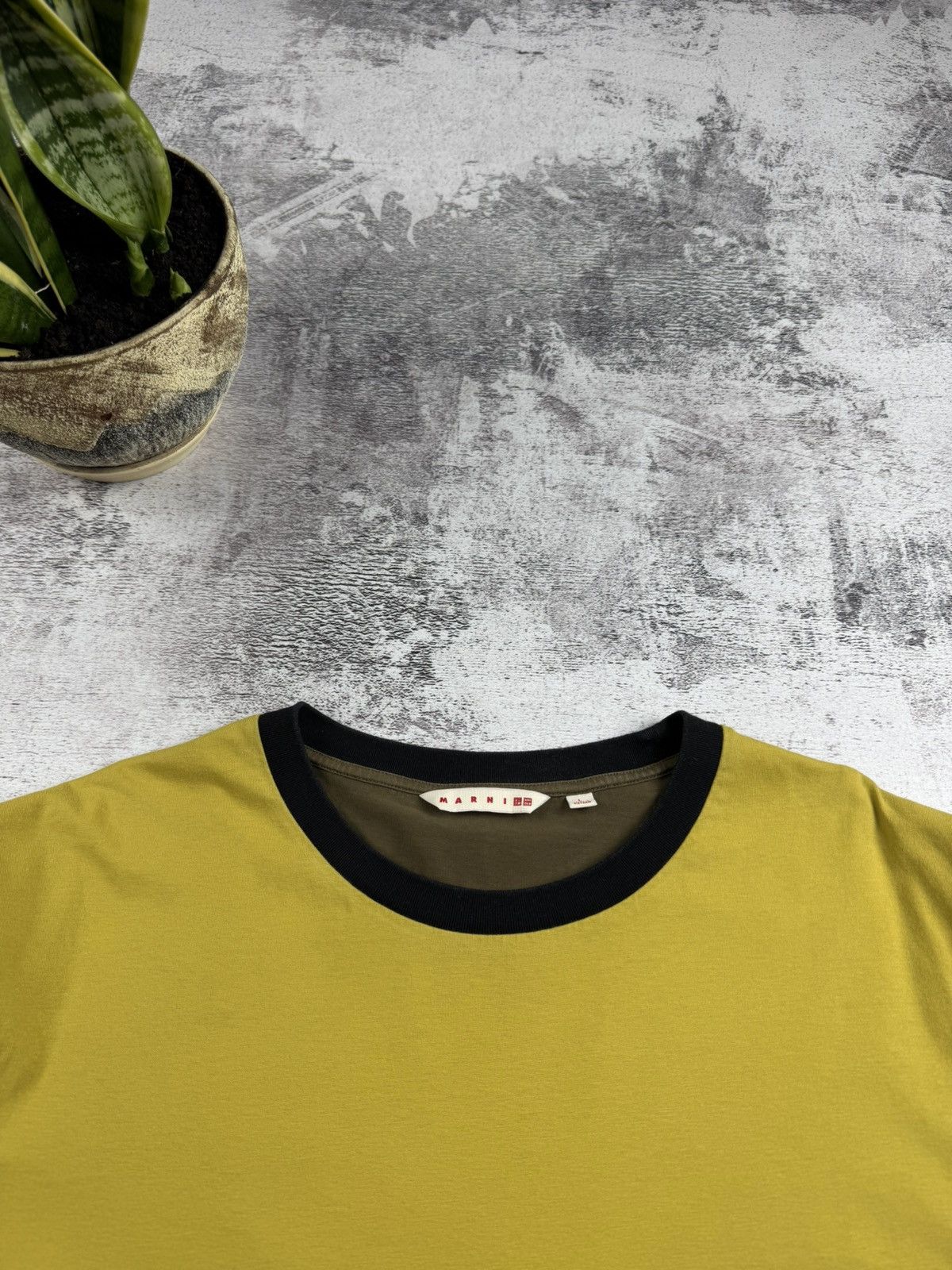 Marni × Uniqlo MARNI X UNIQLO Yellow Basic Blank Large Luxury Cotton Jersey Basic T-Shirt Tee Size US L / EU 52-54 / 3 - 7 Thumbnail