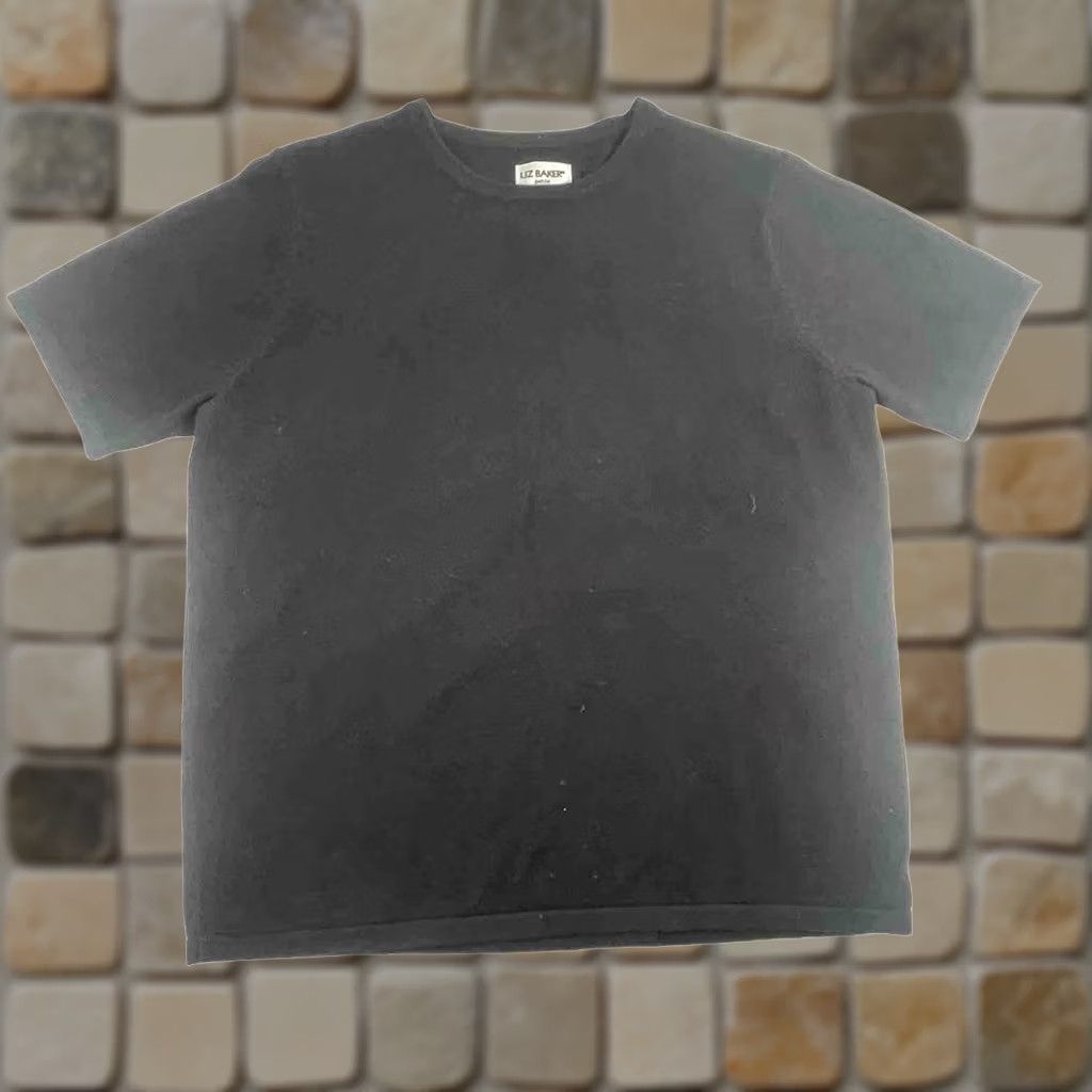 Vintage Liz Baker Short Sleeve Shirt Women Small Black Crew Neck Pullover Knit Blouse Basic Regular Sleeve Short Crew Neck RN#93677 Females Size S / US 4 / IT 40 - 1 Thumbnail