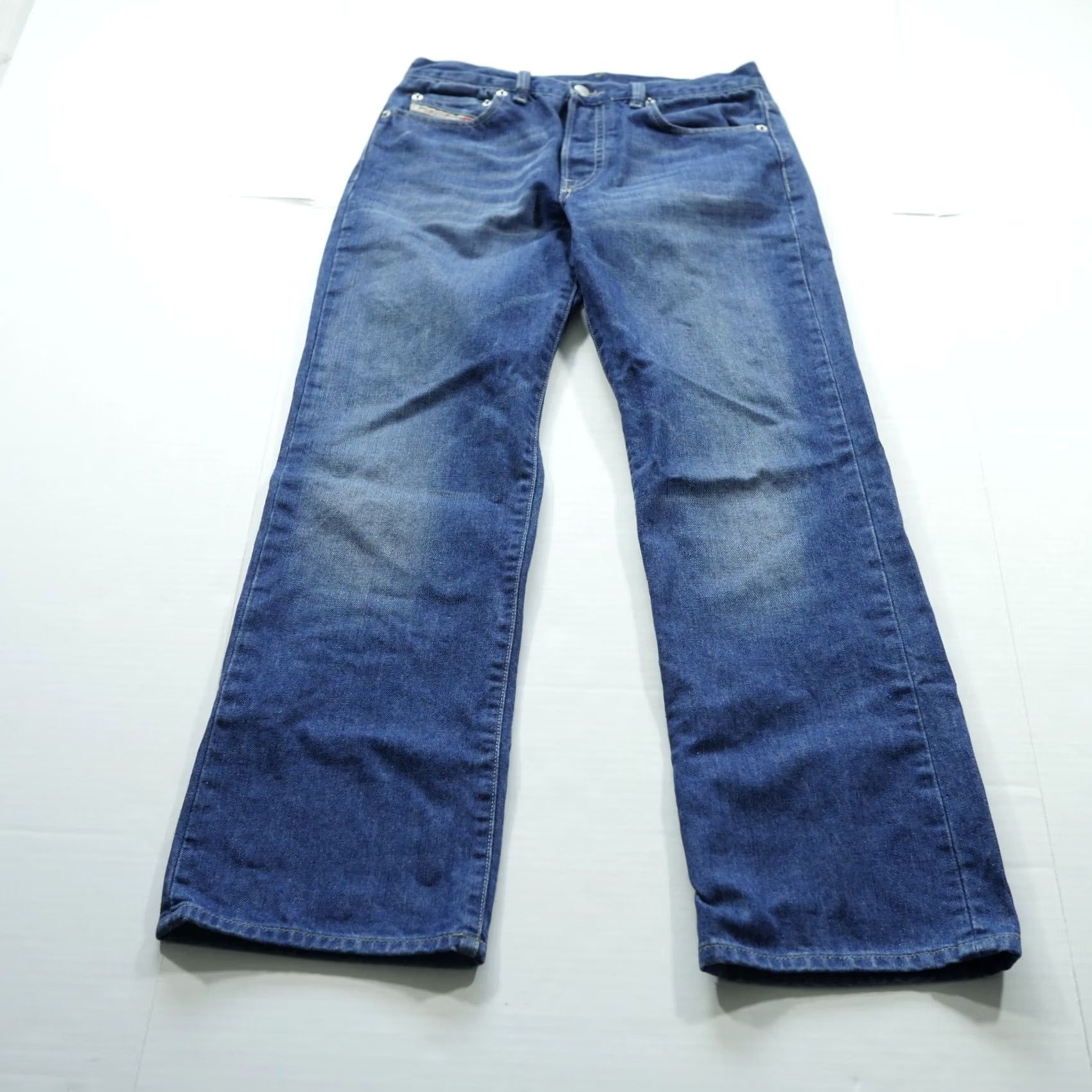 Diesel Diesel Jeans Mens 27x29 Light Wash Blue Denim Button Fly Logo 5-Pocket Regular Jeans Size US 27 - 2 Thumbnail