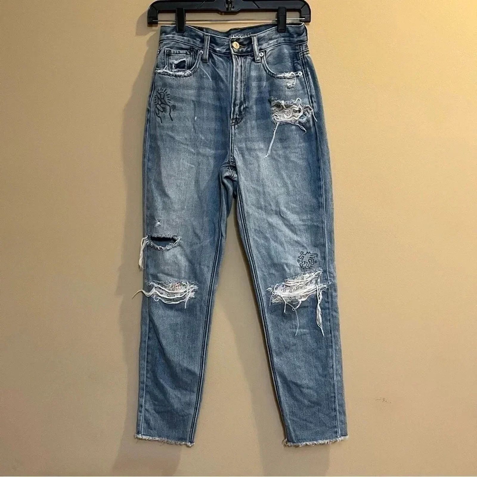 American Eagle Outfitters American Eagle X Keith Haring RARE Distressed Ripped Jeans Size 25" / US 0 / IT 36 - 1 Thumbnail