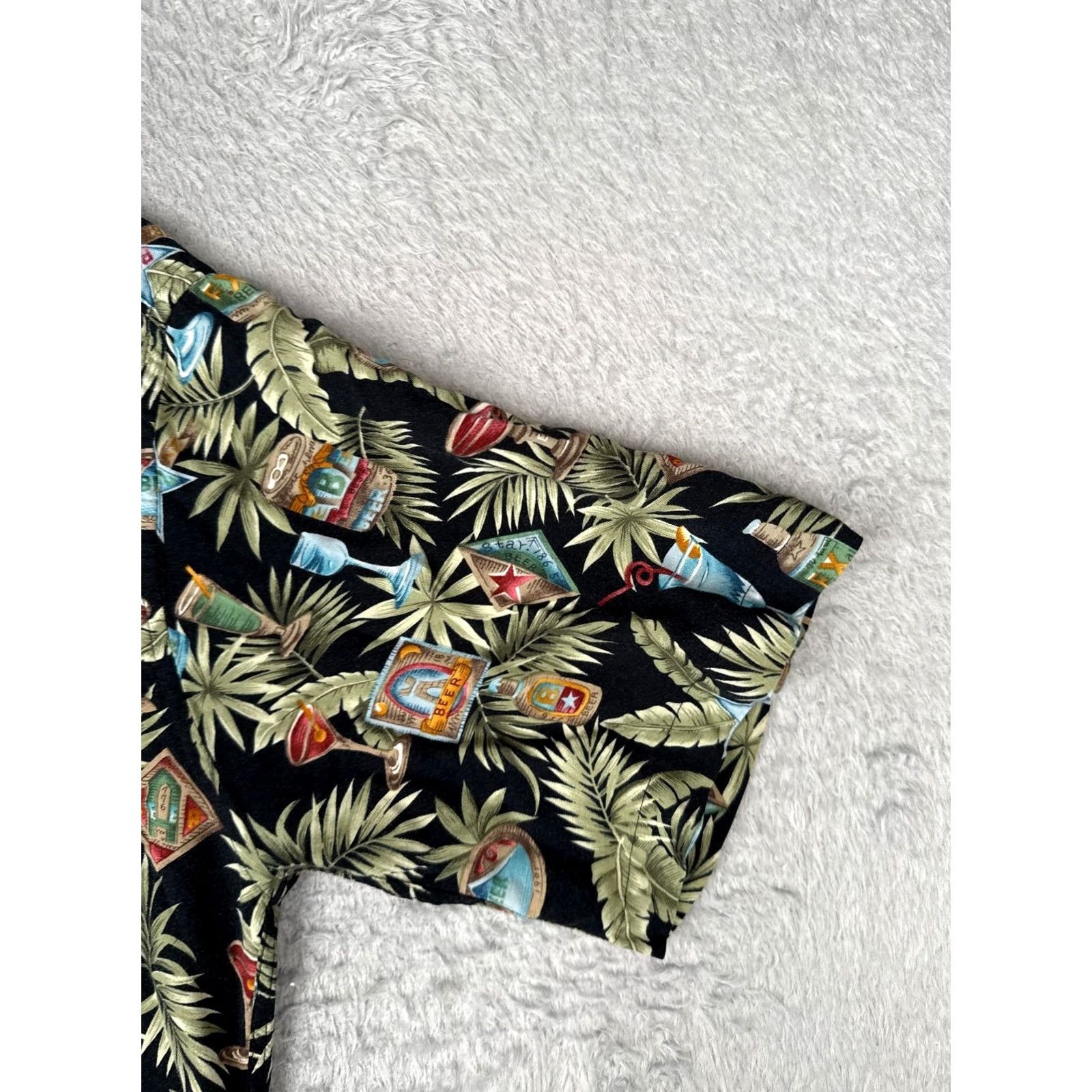 Croft & Barrow Croft & Barrow Shirt Men Large Black Tall Floral Hawaiian Button-Through Rayon Vintage No Size US L / EU 52-54 / 3 - 2 Thumbnail