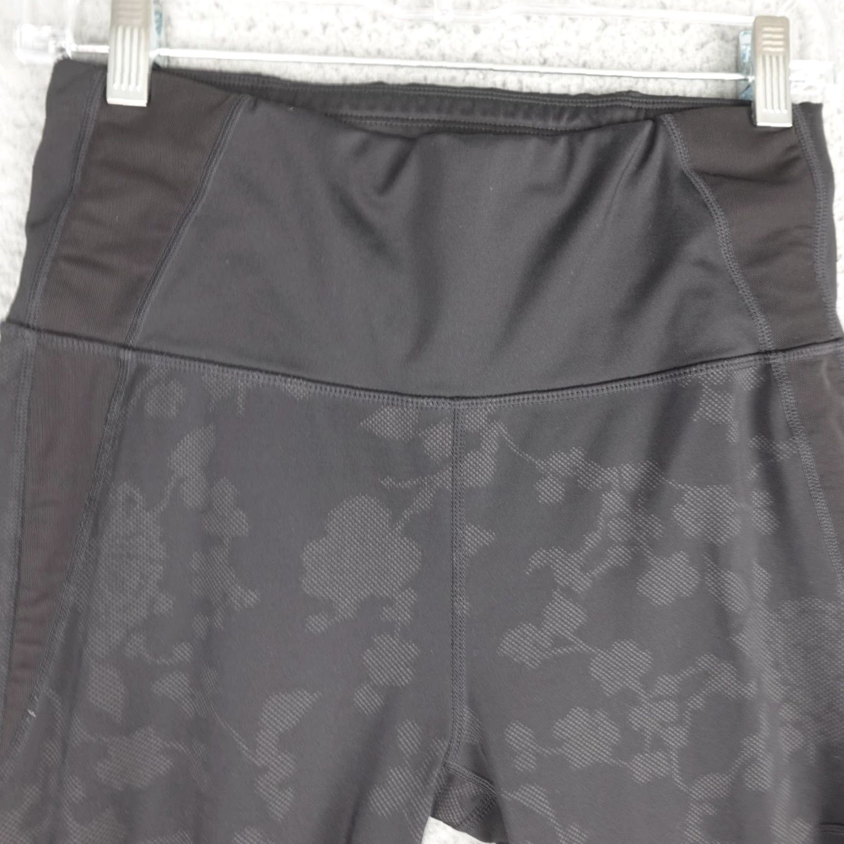 Athleta Athleta Leggings Womens M Black Floral High Rise Pocket Yoga Gym Stretch Size 32" / US 10 / IT 46 - 4 Thumbnail