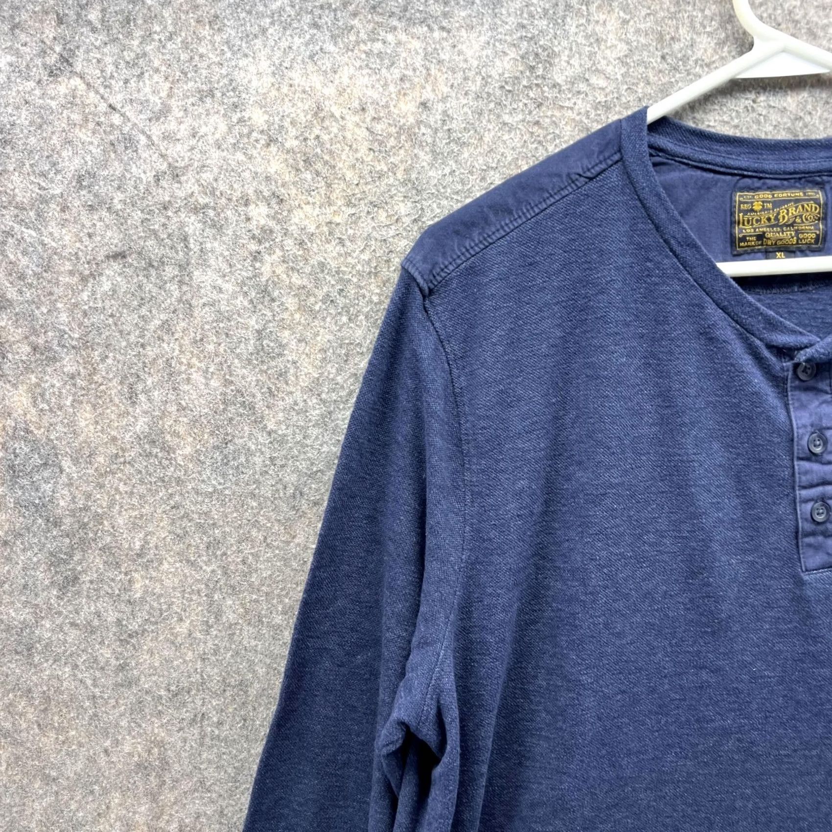 Lucky Brand Lucky Brand Shirt Men XL Henley Blue Navy Casual Pullover Regular All Seasons Vintage? Size US XL / EU 56 / 4 - 3 Thumbnail