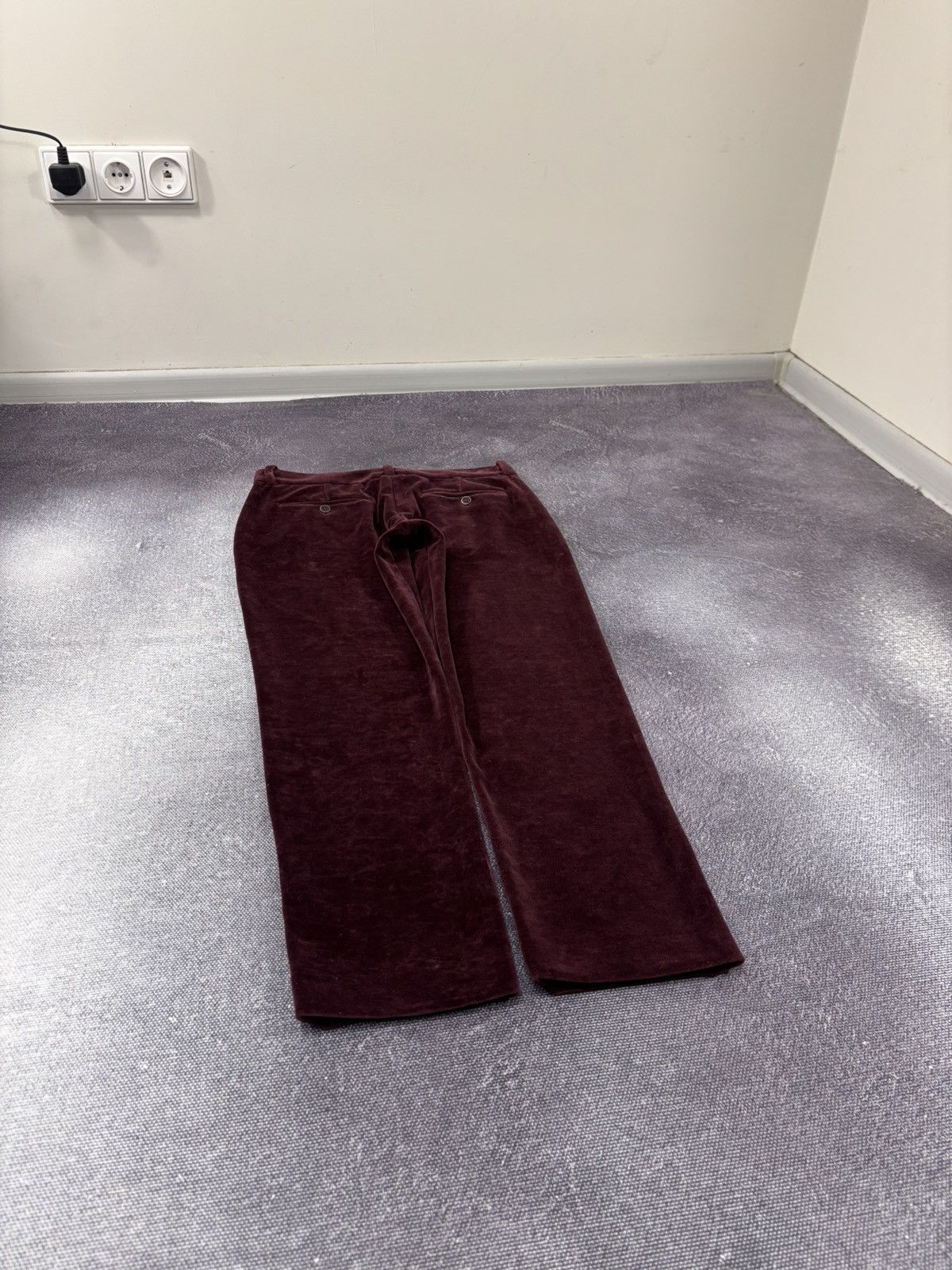 Circolo 1901 Circolo 1901 Women’s NWT Dark Burgundy Velour Chino Pants Size 27" / US 4 / IT 40 - 14 Thumbnail
