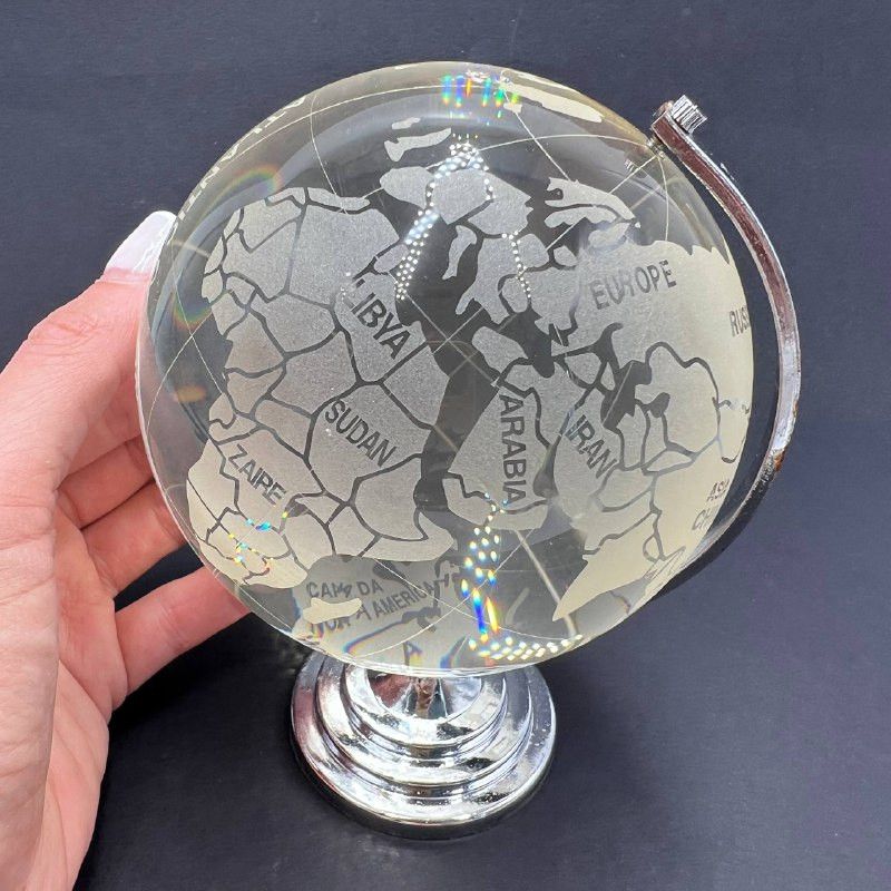 Vintage 1600g Vintage Crystal Glass Globe Sphere Etched World Map Size ONE SIZE - 2 Thumbnail