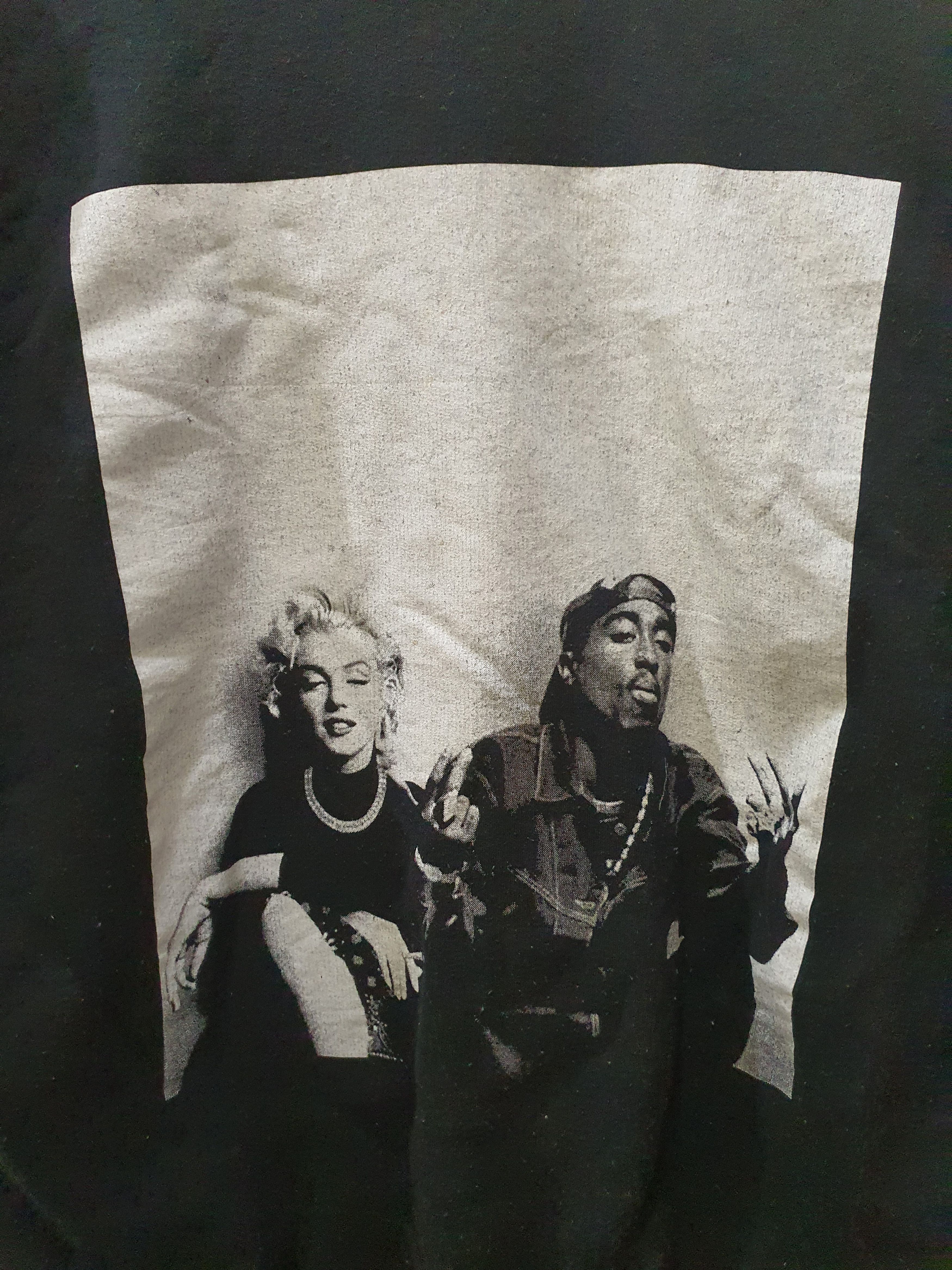 Gildan vintage Tupac Shakur and Marilyn Monroe graphic sweatshirt Size US XL / EU 56 / 4 - 7 Thumbnail