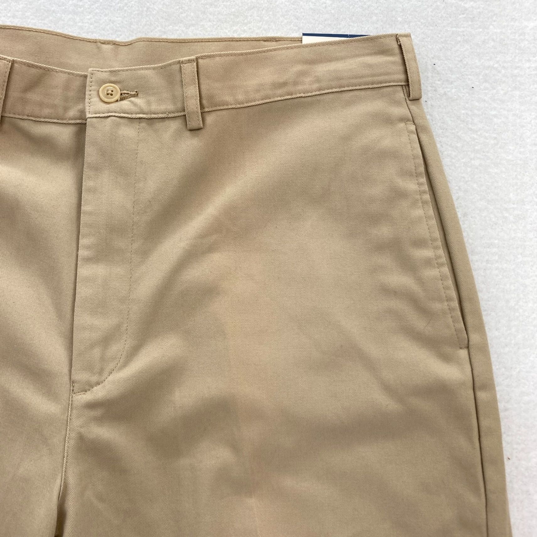 Lands' End Lands' End Khaki Pants Mens 36x33 Beige Flat Front Tapered Leg Mid Rise Casual Pants Mens Size US 36 / EU 52 - 3 Thumbnail