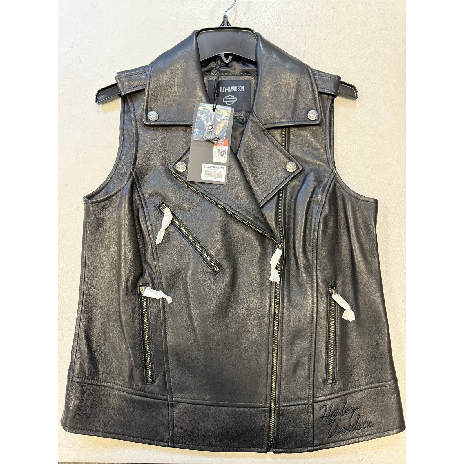 Harley Davidson HARLEY-DAVIDSON WOMEN'S LEATHER VEST MEDIUM BLACK 98024-23VW Size M / US 6-8 / IT 42-44 - 3 Thumbnail