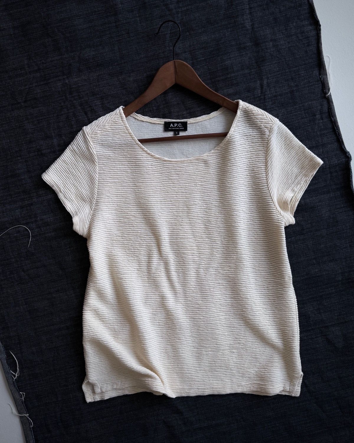 A.P.C. A.P.C T-SHIRT Size S / US 4 / IT 40 - 1 Thumbnail