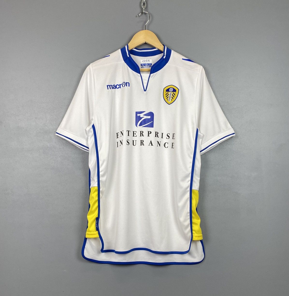Chelsea Soccer Macron Leeds United Soccer Jersey Football Shirt Size XL Top Size US XL / EU 56 / 4 - 1 Thumbnail