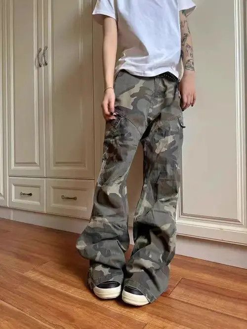 Jean High Street Y2K Hip Hop Camouflage Micro Flare Work Trousers Size US 33 - 6 Thumbnail